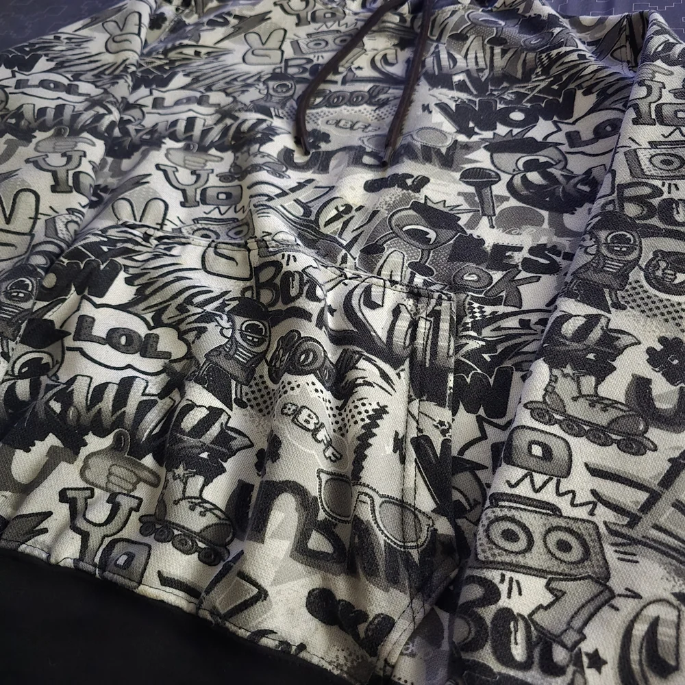 Super Massive Pull Over Hoodie Comic-Style Graffiti Print/Street Art Mens Medium